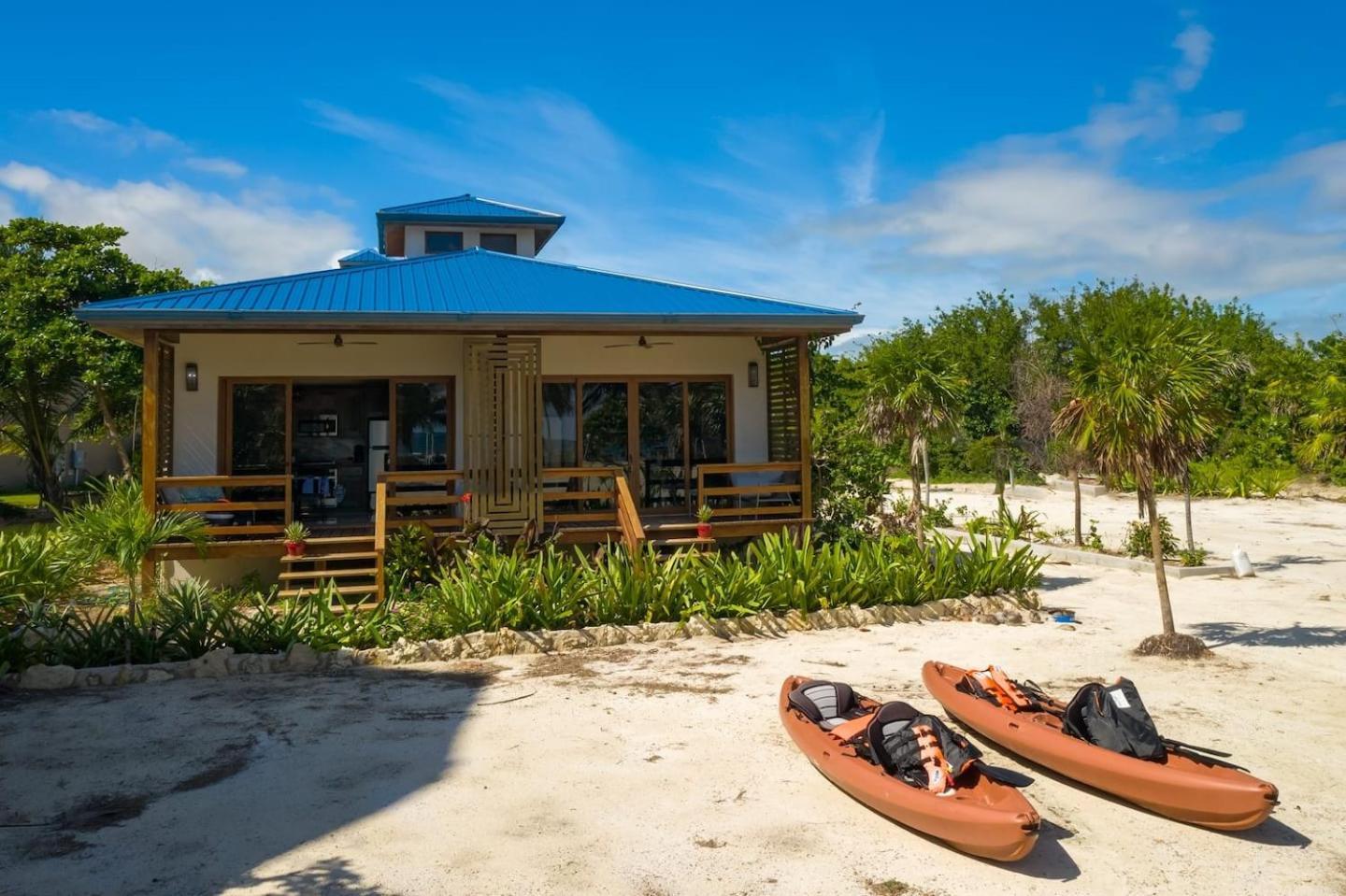 Exquisite Oceanfront Private Estate By Alom San Pedro (Ambergris Caye) Εξωτερικό φωτογραφία