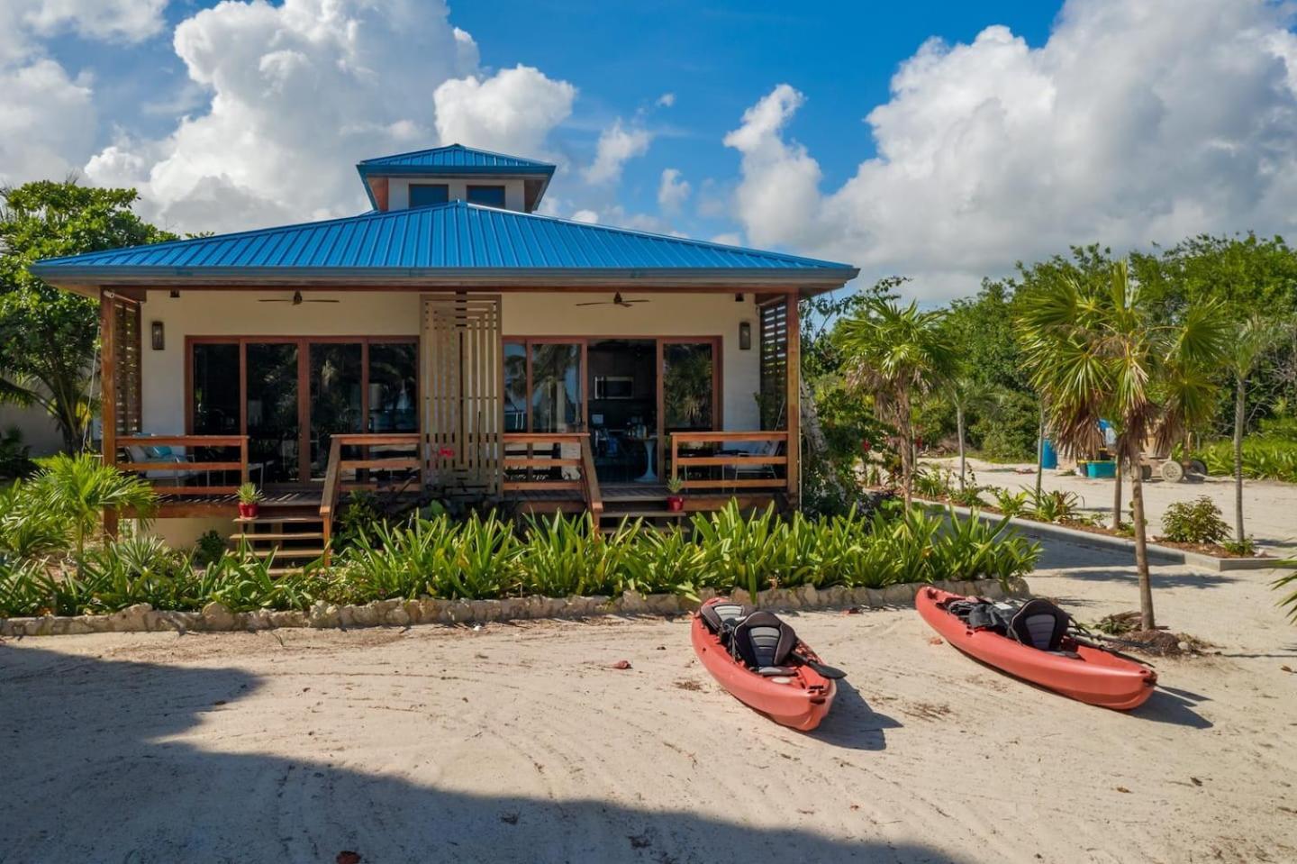 Exquisite Oceanfront Private Estate By Alom San Pedro (Ambergris Caye) Εξωτερικό φωτογραφία