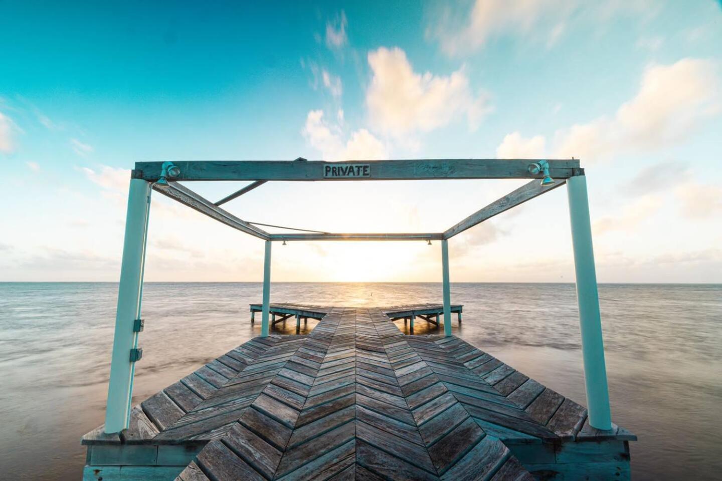Exquisite Oceanfront Private Estate By Alom San Pedro (Ambergris Caye) Εξωτερικό φωτογραφία